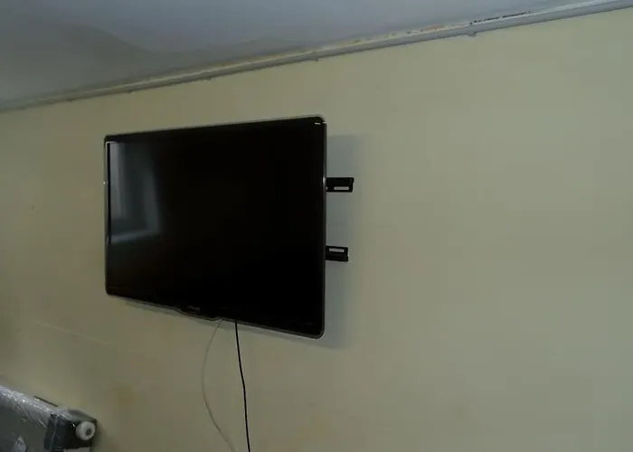 Volksdorf 2 Zimmer, 3 Betten, Souterrain *